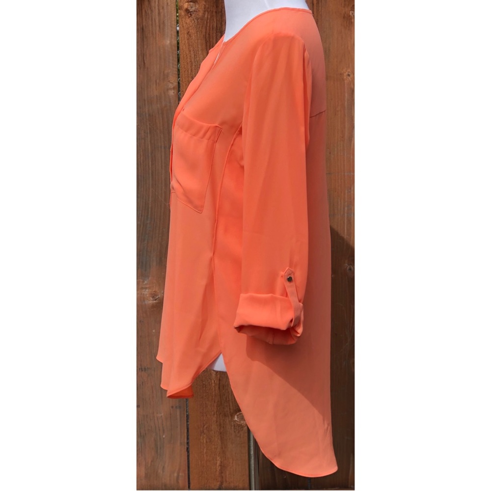 Mossimo blouse - Picture 2 of 6
